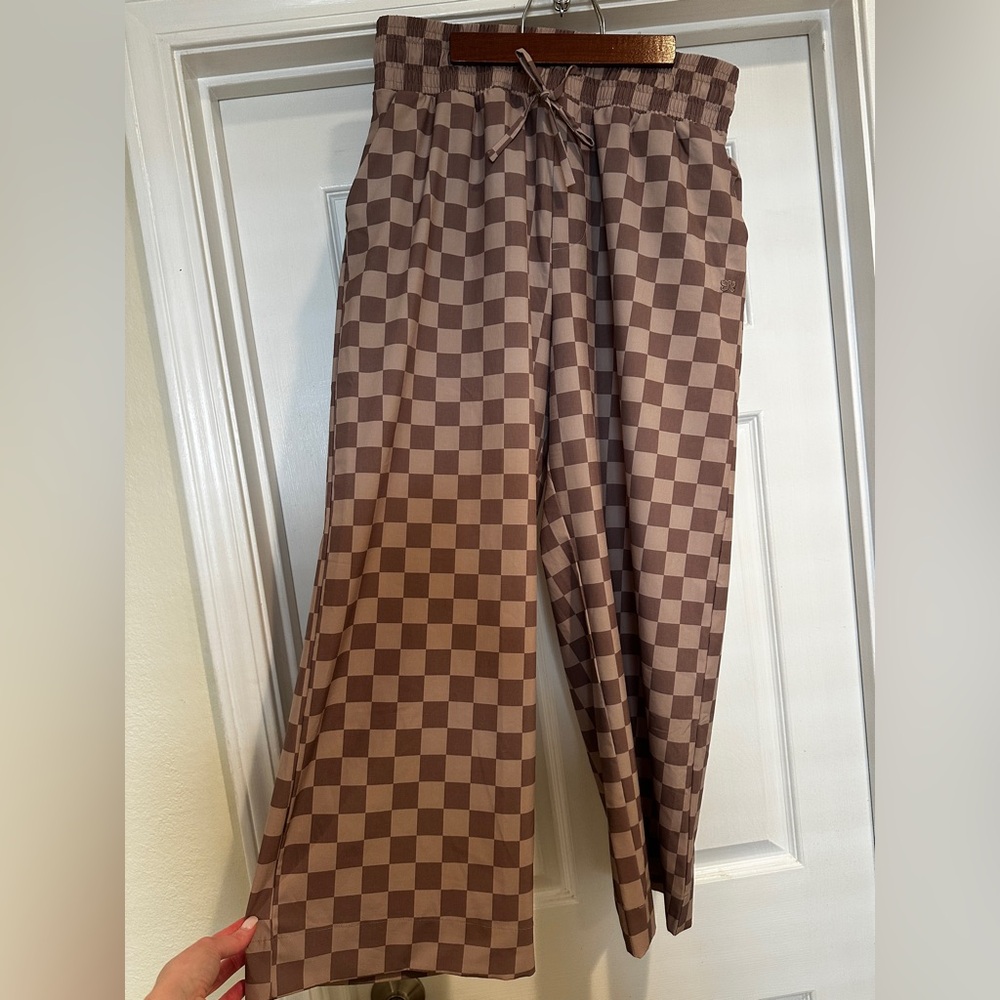 Checkerboard Wide Leg Pants - Taupe/Beige - Picture 3 of 4